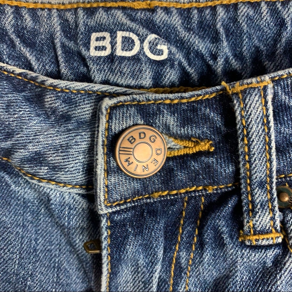 BDG High Rise Dree Cheeky Cutoff Shorts Size 25 - Picture 3 of 11